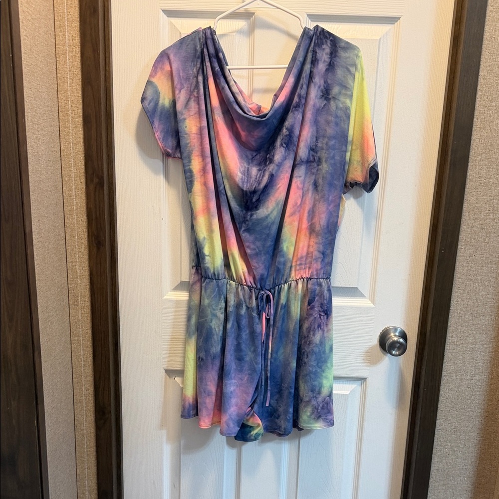 Cowl Neck Short Sleeve Tie-Dye Tunic Romper - Multicolor